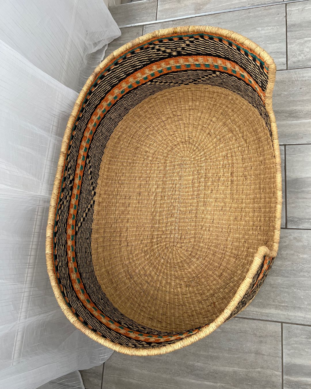 Dog Basket - Tango