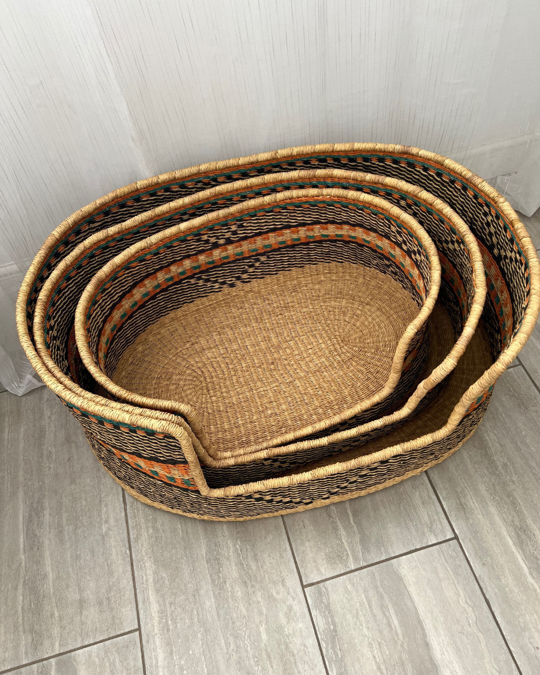 Dog Basket - Tango