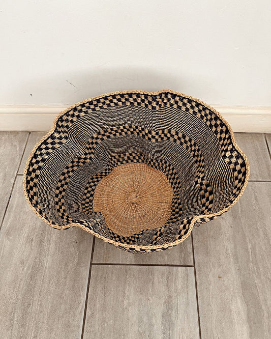 Wave Basket - Black Natural Design